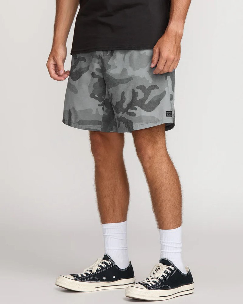Billabong Crossfire Elastic 18″ Hybrid Shorts – Men’s