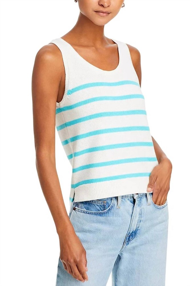 Gio Top In White/aqua