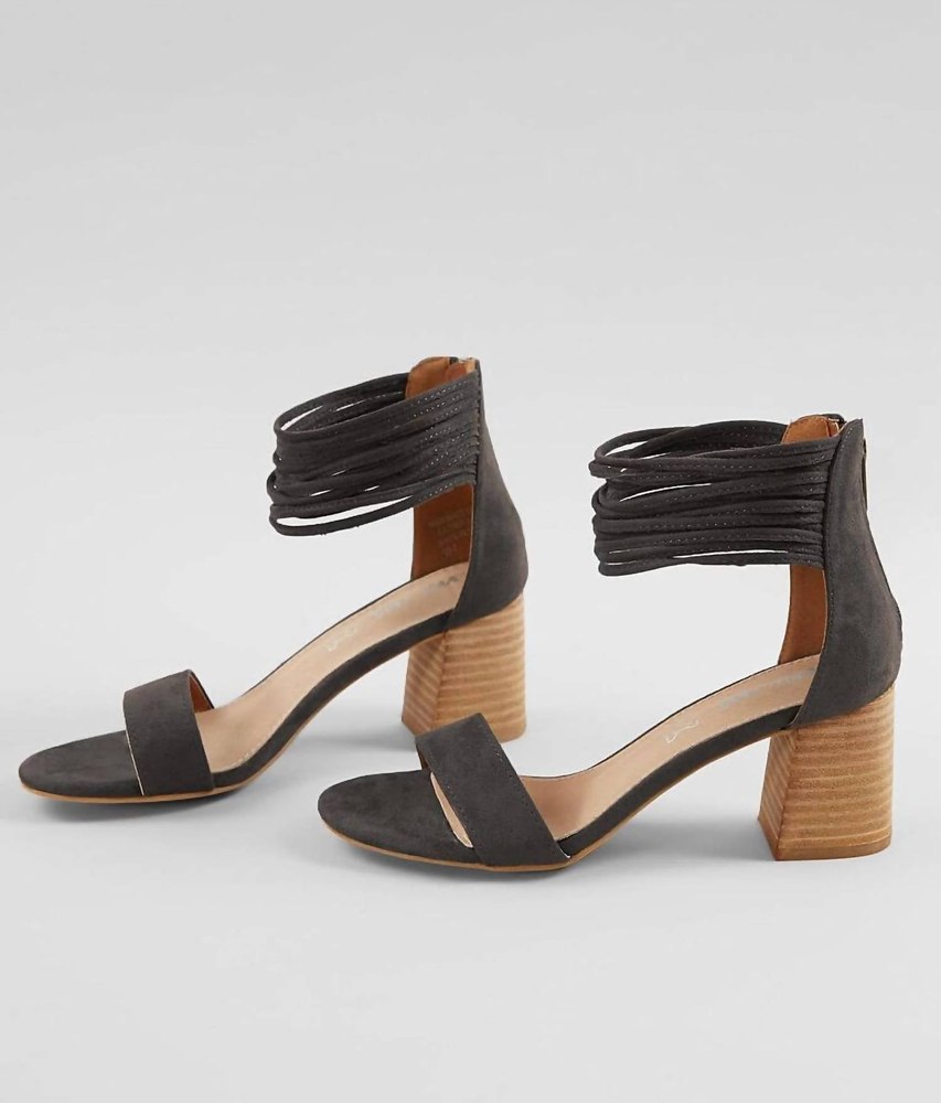 Ankle Strap Block Heel Sandal In Gray