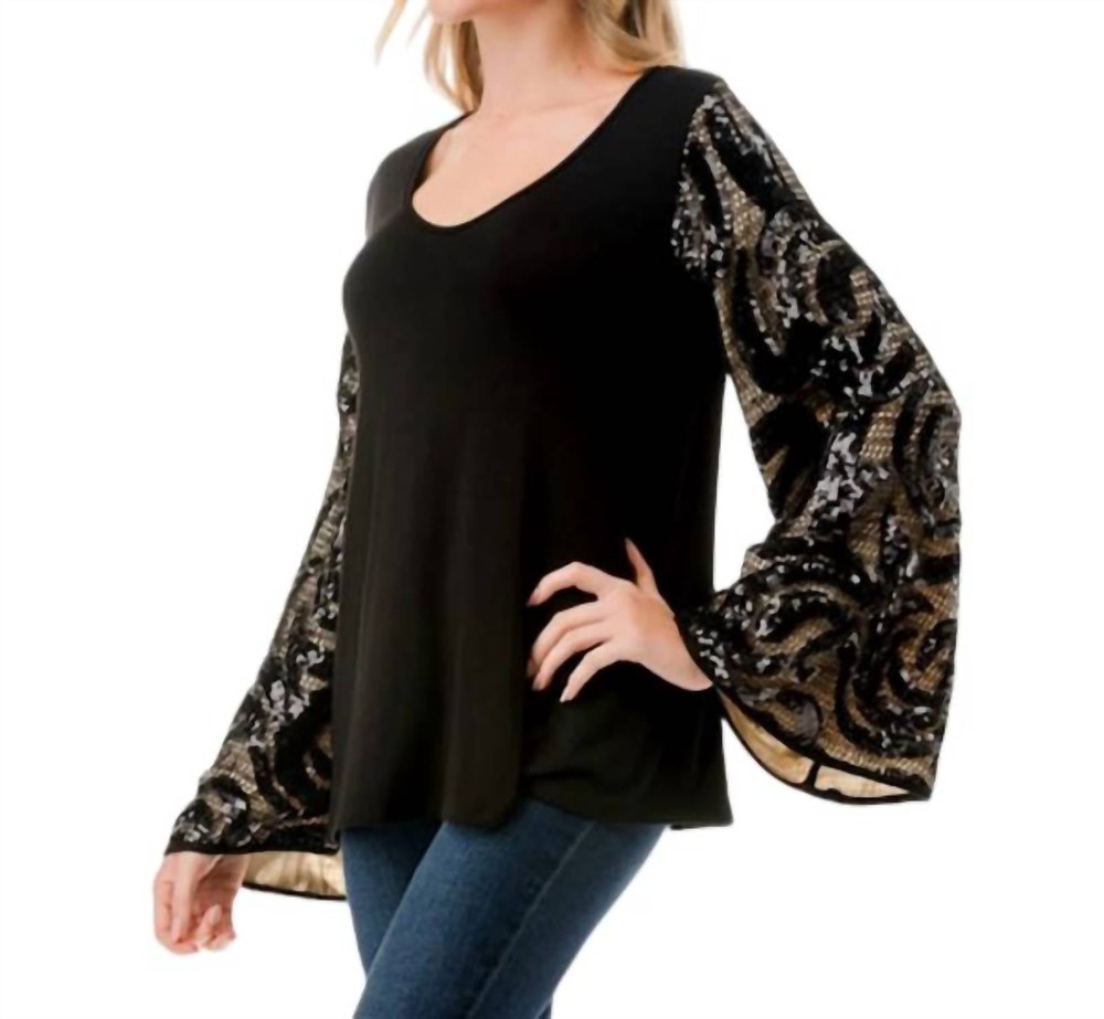 Lisa Bell Sleeve Top In Black Taupe 7732503838780
