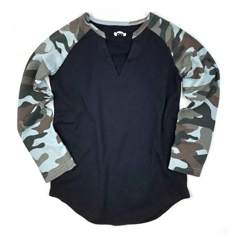 Boys’ Baseball Tee In Black & Camo