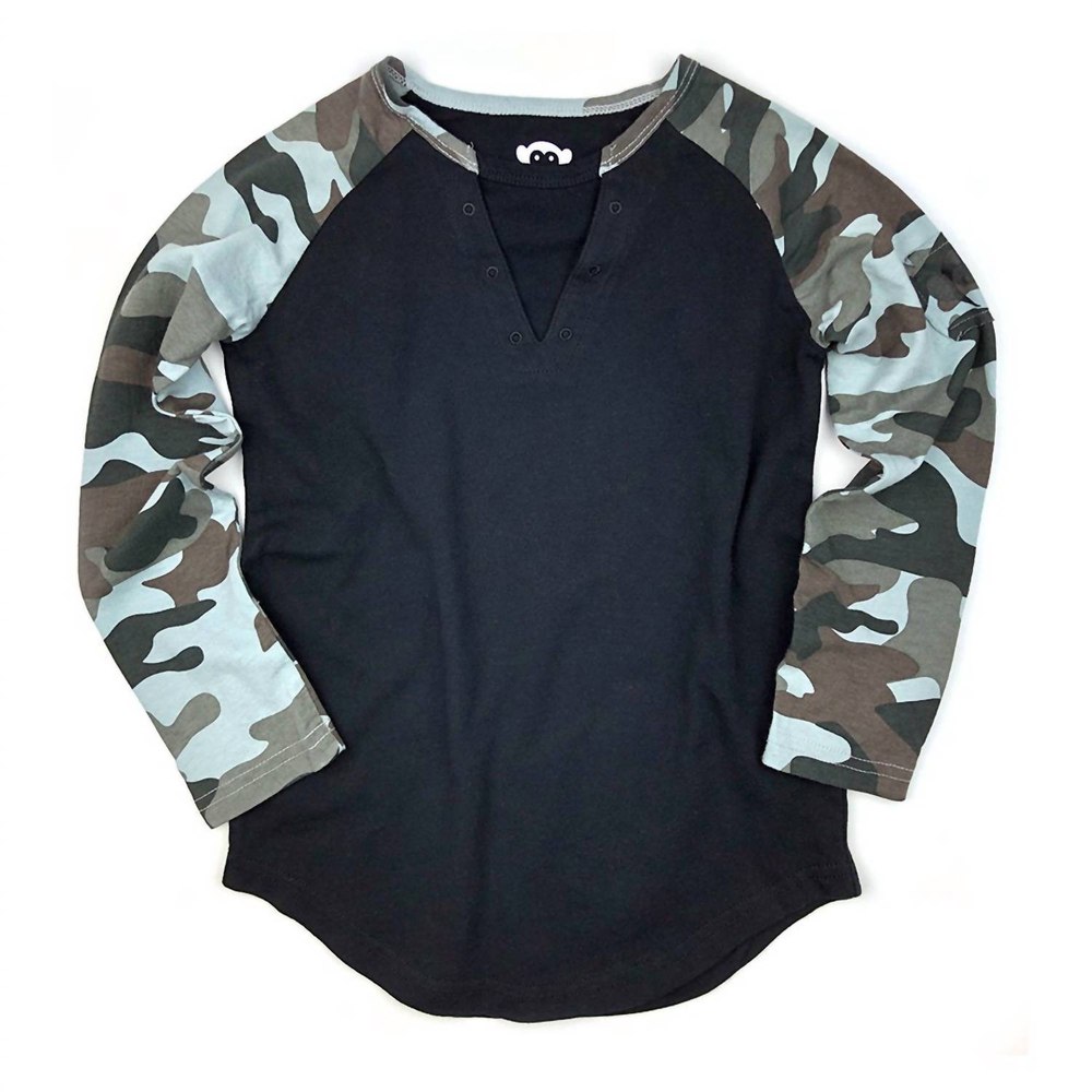 Boys’ Baseball Tee In Black & Camo