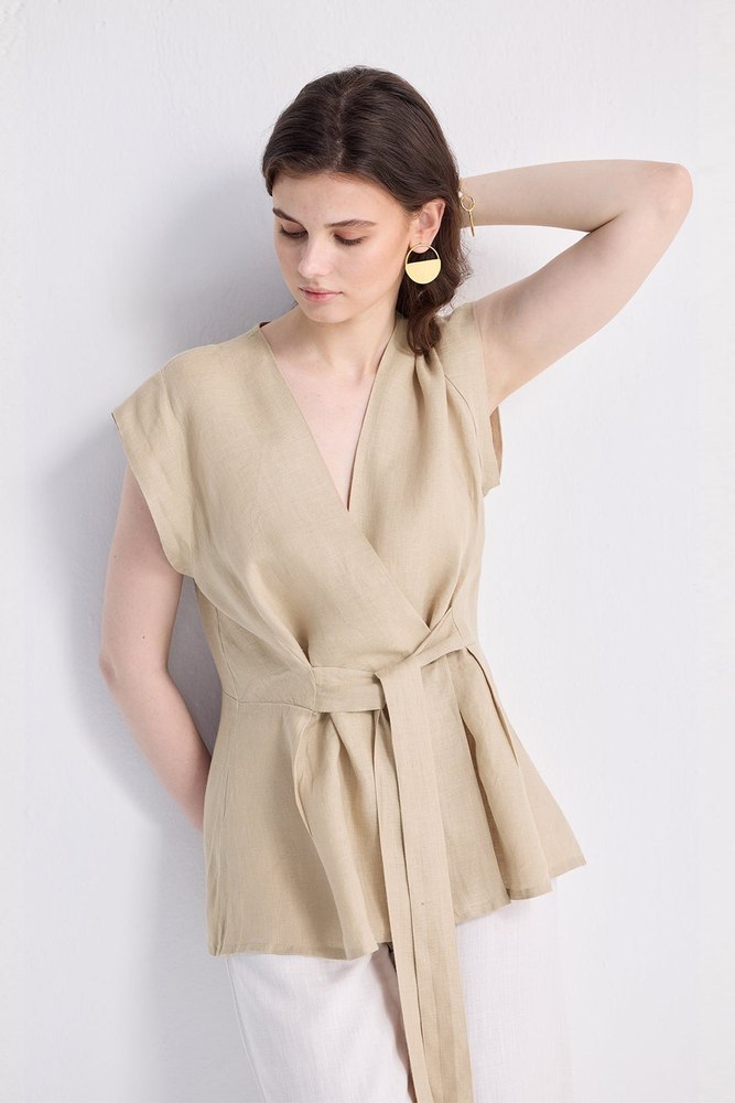 Power Moves Short Sleeve Top in Neutral Beige