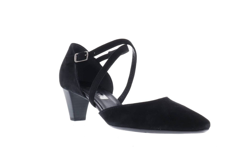 Women’s Heeled Shoes In Black