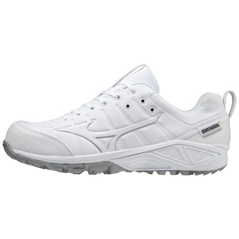 Mizuno Ambition 2 All Surface Low Men’s Turf Shoe