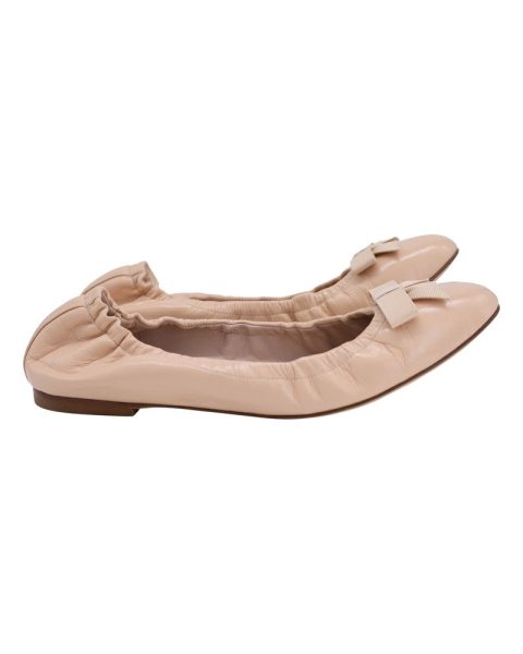 Stuart Weitzman Raven Bow Scrunch Ballet Flats in Beige Leather 7748679860284