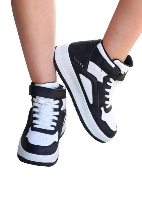 Women’s Sneakers In White/black