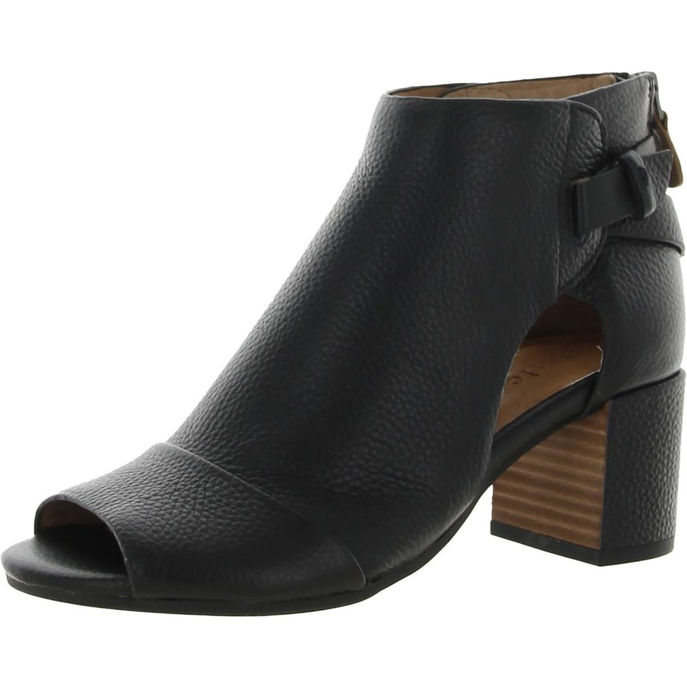 CHARLENE SHOOTIE Leather Block Heel Pumps