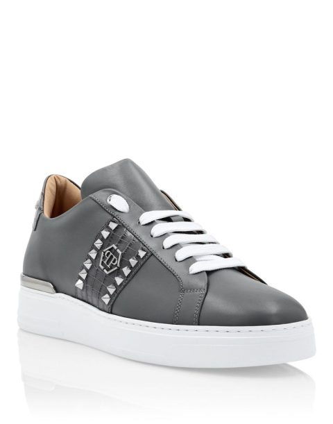 Leather Lo-Top Sneakers Signature