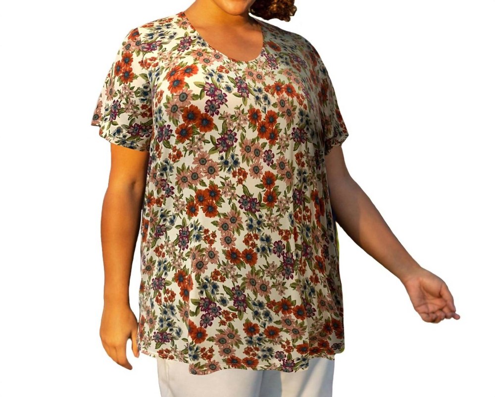 Printed Scoop Neck Short Sleeve Taylor Tunic – Plus Size In White Ground Floral