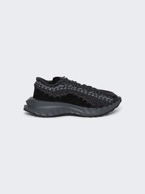 Outdoor Crochet Lace-up Sneaker