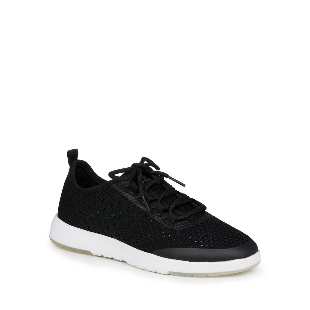 Women’s Miki Washable Eyelet Sneaker In Black