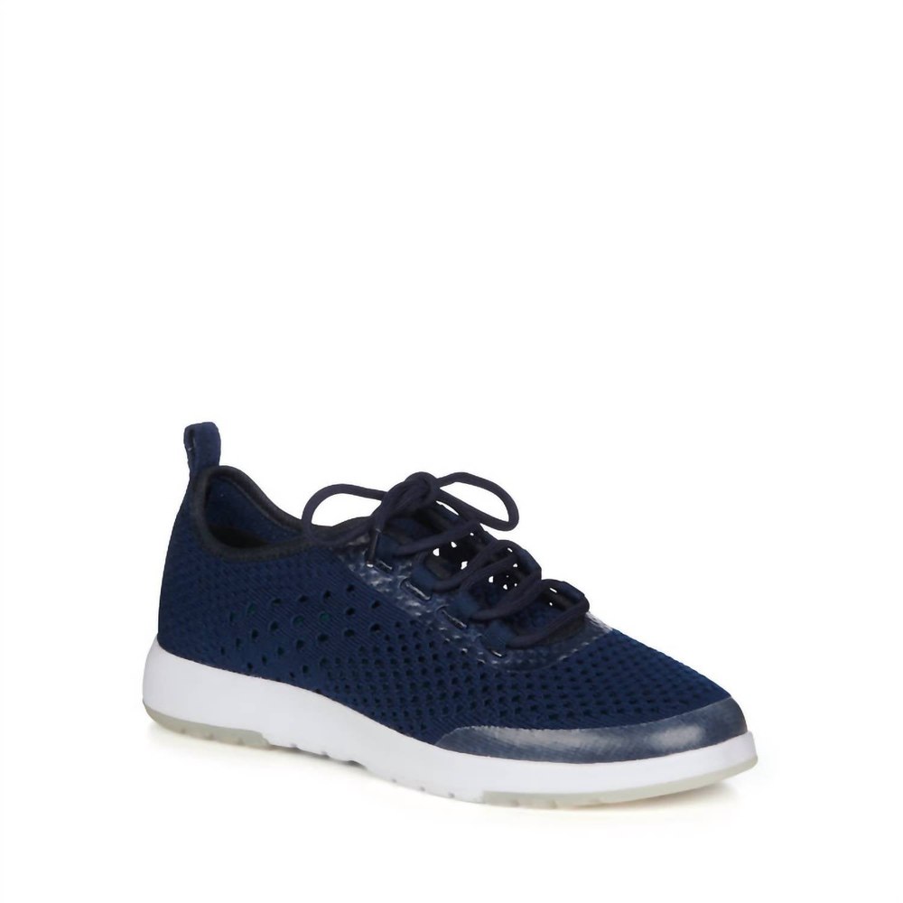 Women’s Miki Washable Eyelet Sneaker In Midnight