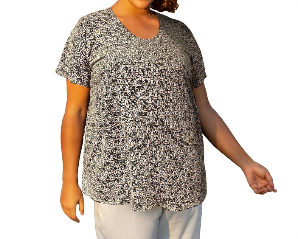 Side Printed Tyler Flair Short Sleeve Top – Plus Size In Black Geo Knots