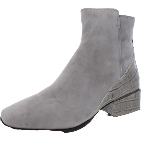 AZIA02 Suede Pull On Booties