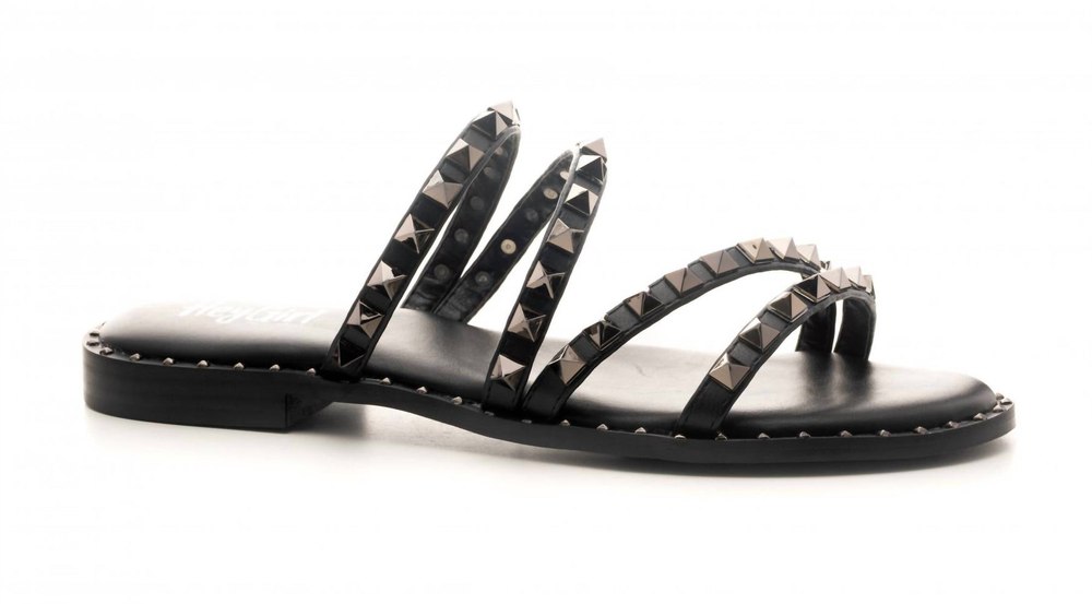 Women’s Beach Please Studded Sandals In Black 7765015199804