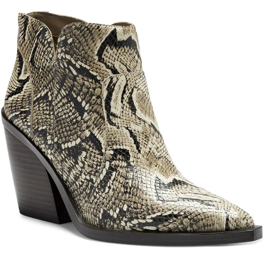 Gradesha Block Heel Ankle Boots