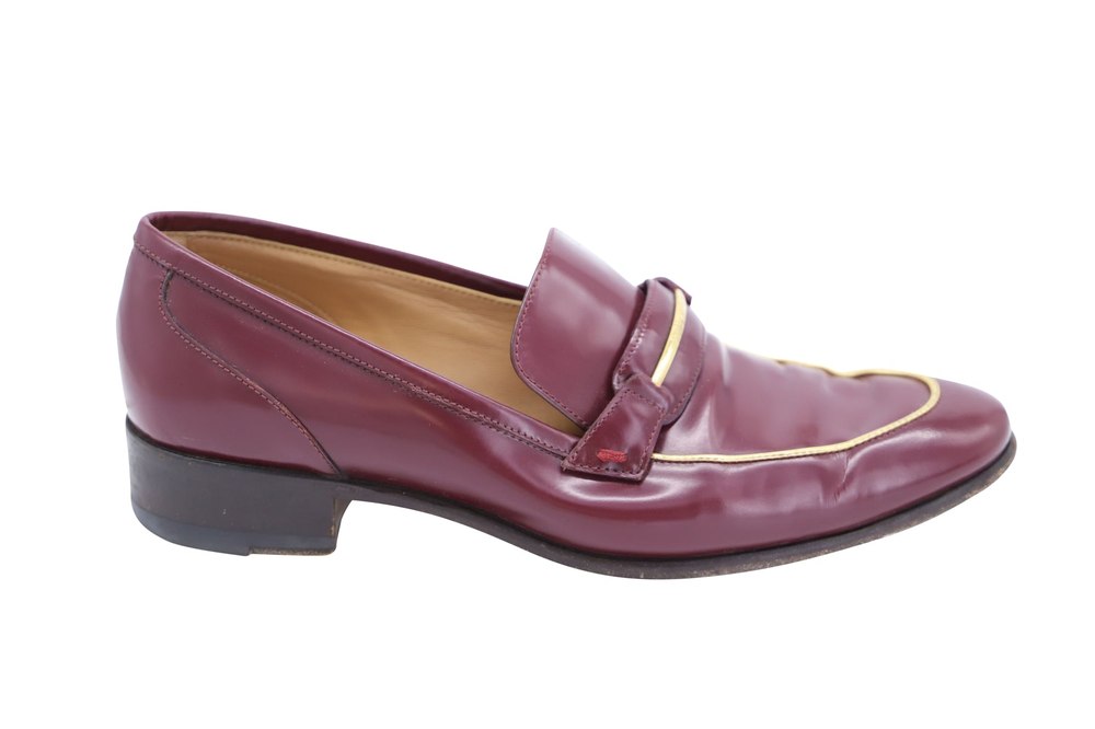 Salvatore Ferragamo Loafers with Gold Accent in Burgundy Leather 7765093384252