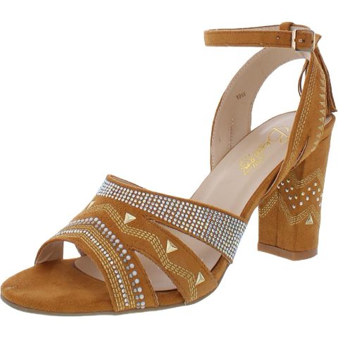 Salina Heels
