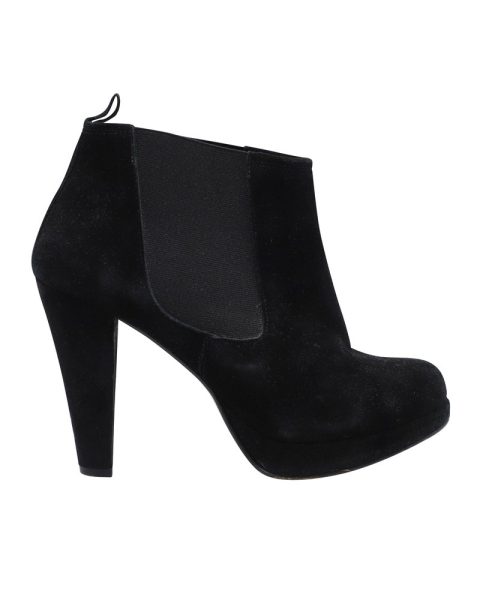 Ganni Fiona Chelsea Ankle Boots in Black Suede 7766494707772
