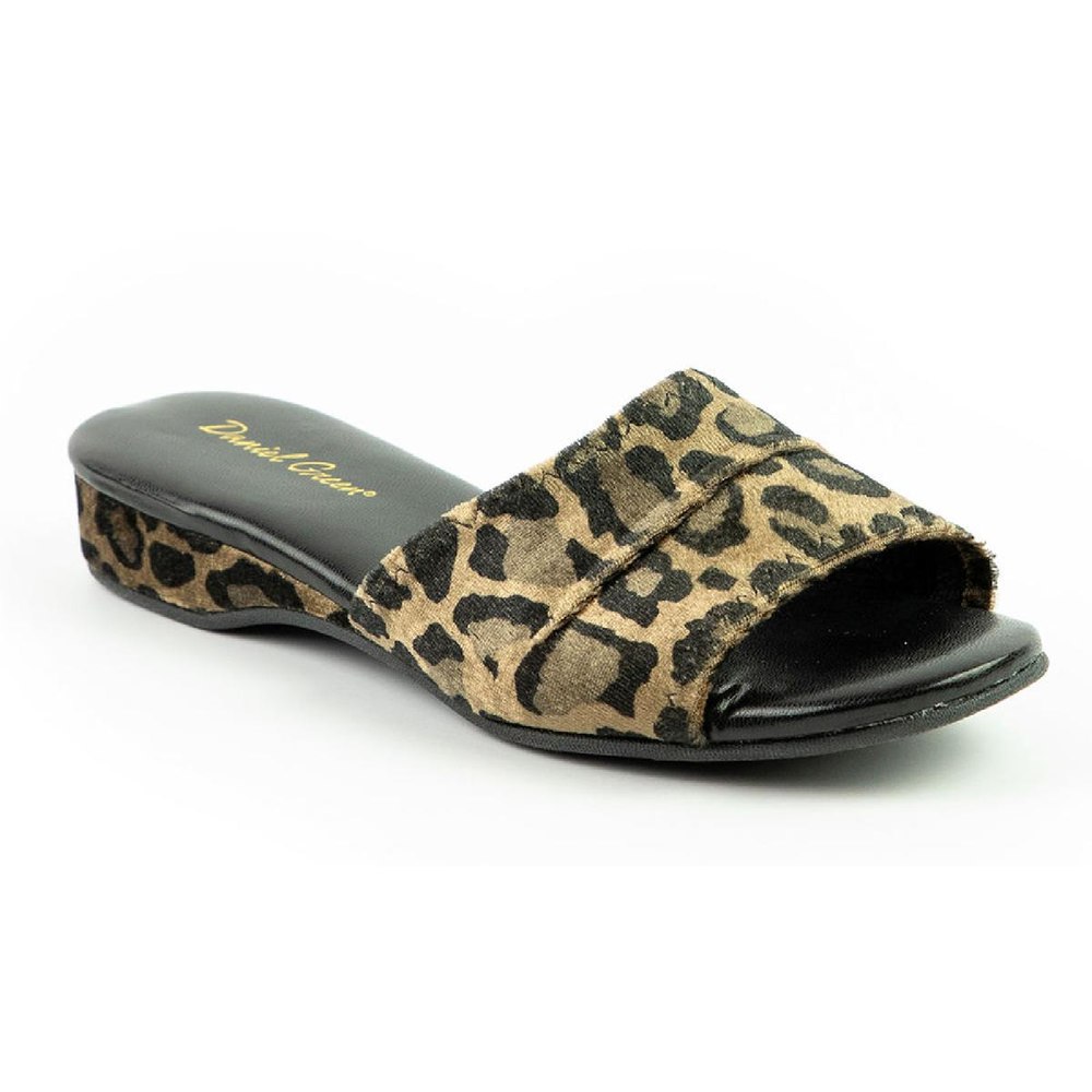 Dormie SE Slip On Flat Slide Sandals