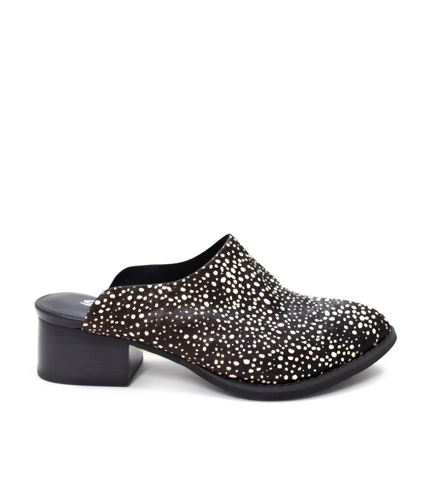 Women’s Damsel Hide Mules In Black 7803863924796