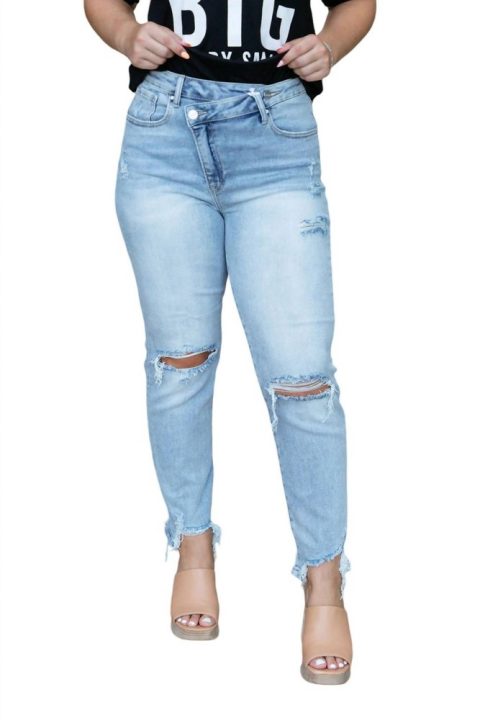 Crossover Girlfriend Jeans In Light Wash 7803909144636