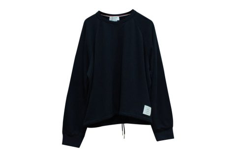 Thom Browne Raglan Sweater in Navy Blue Merino Wool 7703708598332