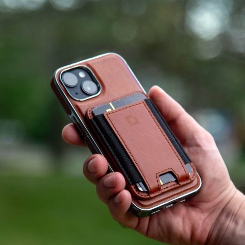 MAGSAFE Full-Grain Leather Wallet with RFID Protection and Magnetic Features – Brown 7704404885564