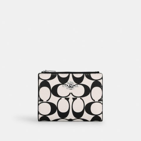 Coach Outlet Bifold Wallet In Signature Canvas 7231248793660