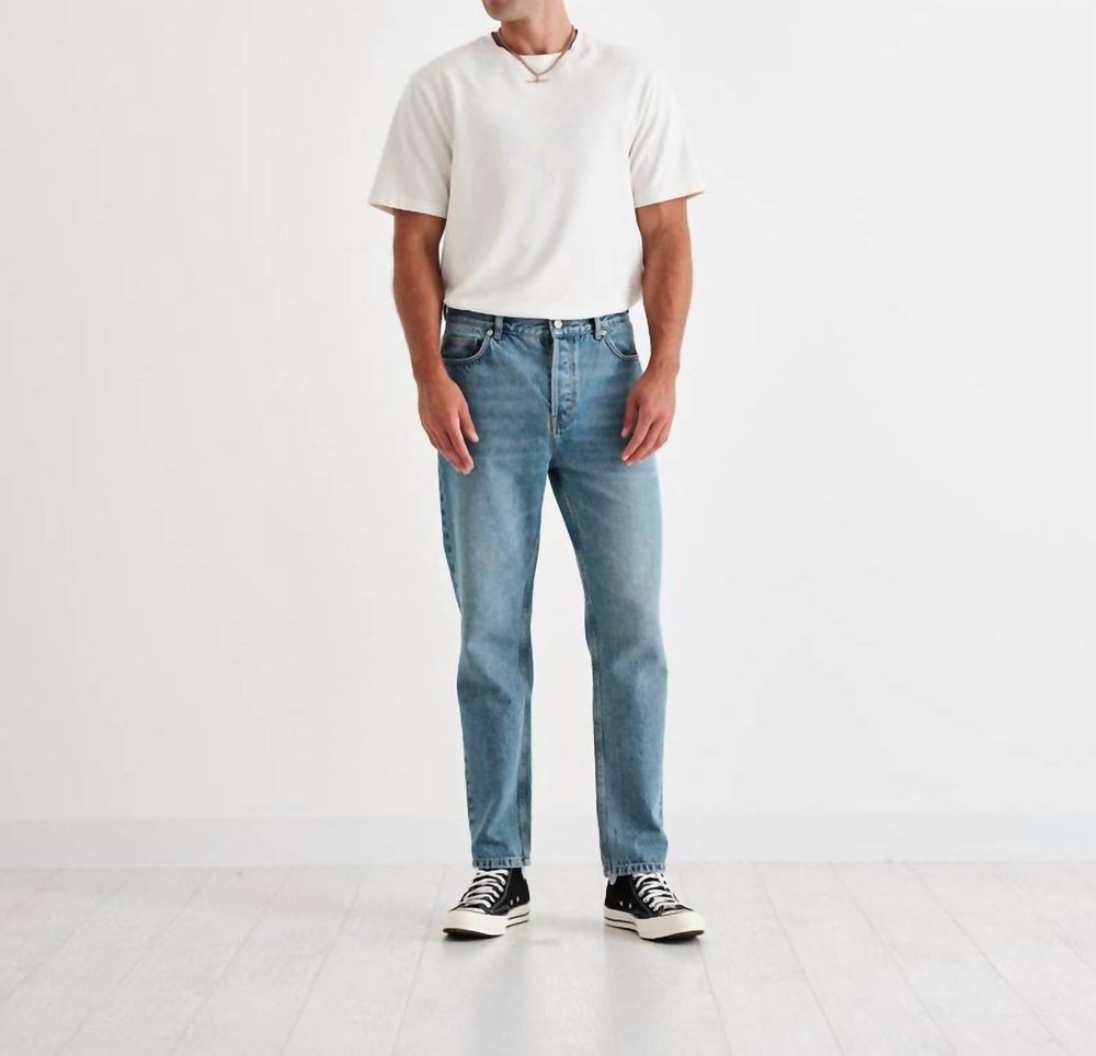 Men’s Slim Fit Jeans In Mid Blue Wash