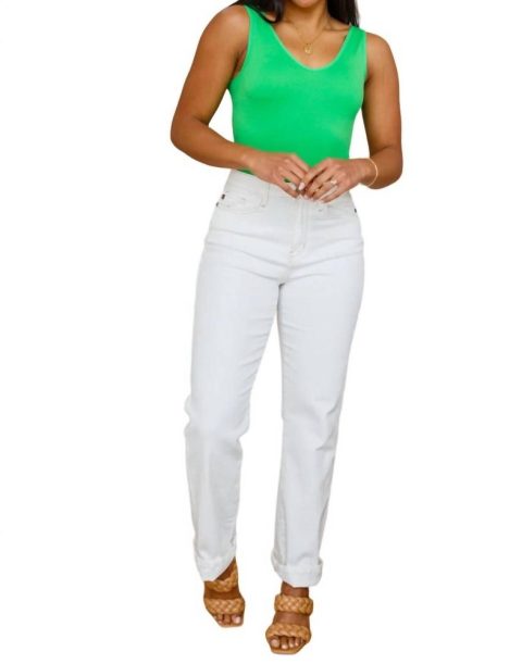 Straight Leg Jeans In White 7706170228796